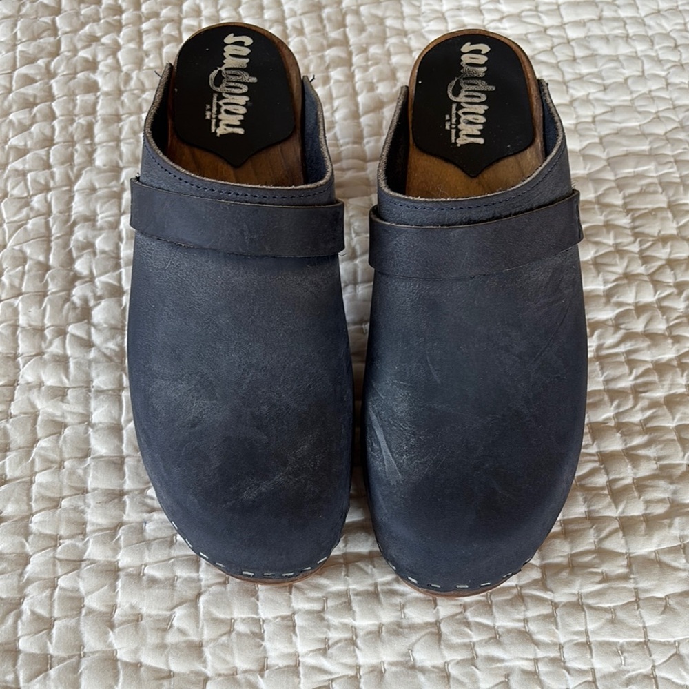 Navy Leather Sandgren Heeled Clogs